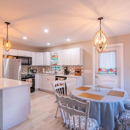 Newly Remodeled Luxury Cottage With Mountain Views Sparta Extérieur photo