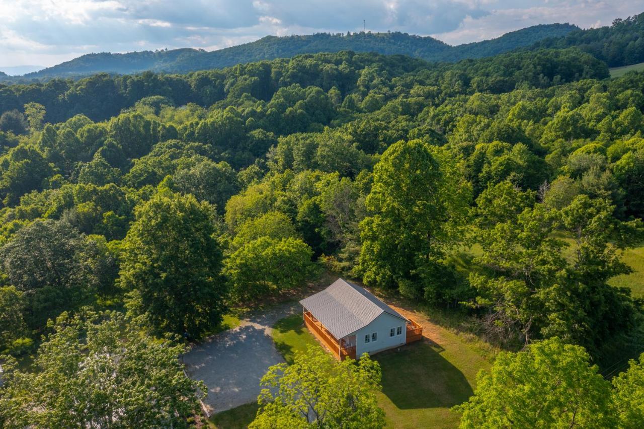 Newly Remodeled Luxury Cottage With Mountain Views Sparta Extérieur photo