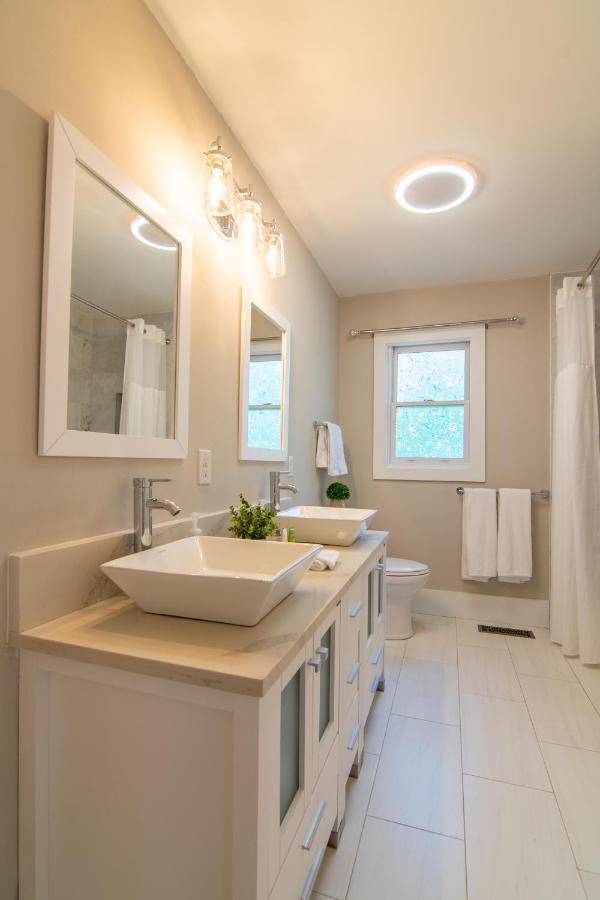 Newly Remodeled Luxury Cottage With Mountain Views Sparta Extérieur photo